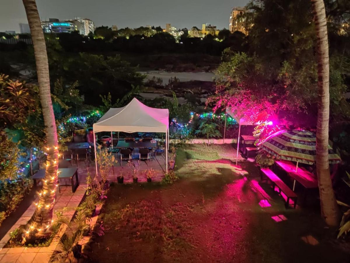 بيت شباب Urban Nomads Pune Riverside Colive Cowork المظهر الخارجي الصورة