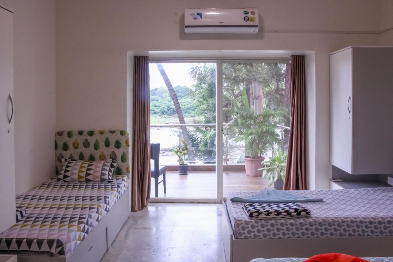 بيت شباب Urban Nomads Pune Riverside Colive Cowork المظهر الخارجي الصورة