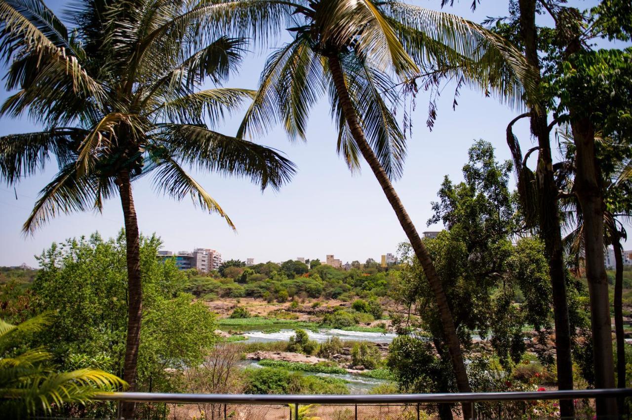 بيت شباب Urban Nomads Pune Riverside Colive Cowork المظهر الخارجي الصورة