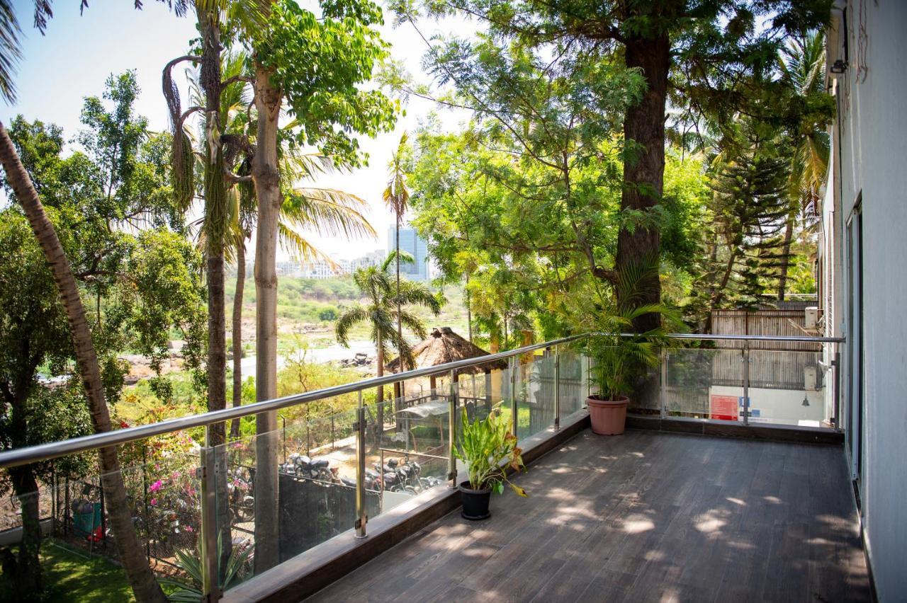 بيت شباب Urban Nomads Pune Riverside Colive Cowork المظهر الخارجي الصورة