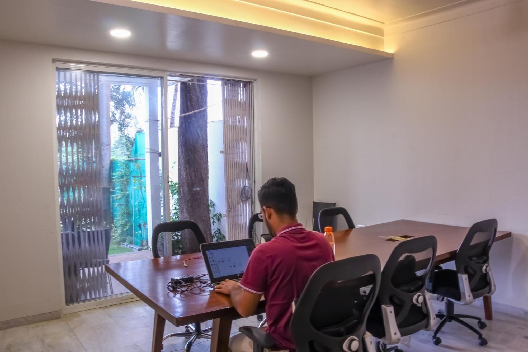 بيت شباب Urban Nomads Pune Riverside Colive Cowork المظهر الخارجي الصورة